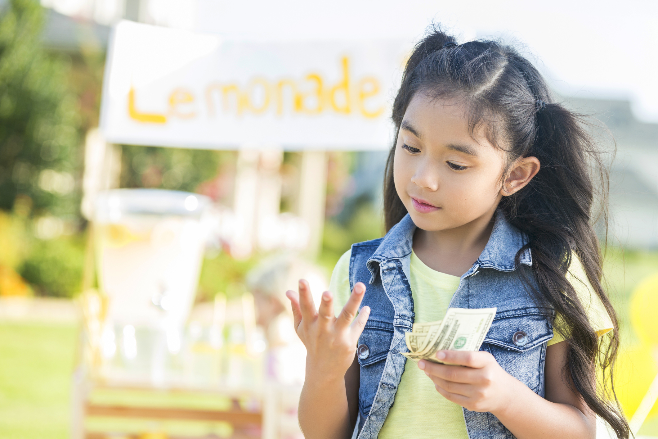 A STEAM Approach to Teaching Financial Literacy