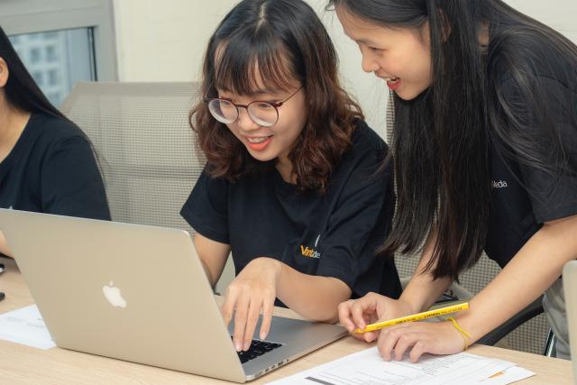 Teaching Work Emails: A Practical Approach